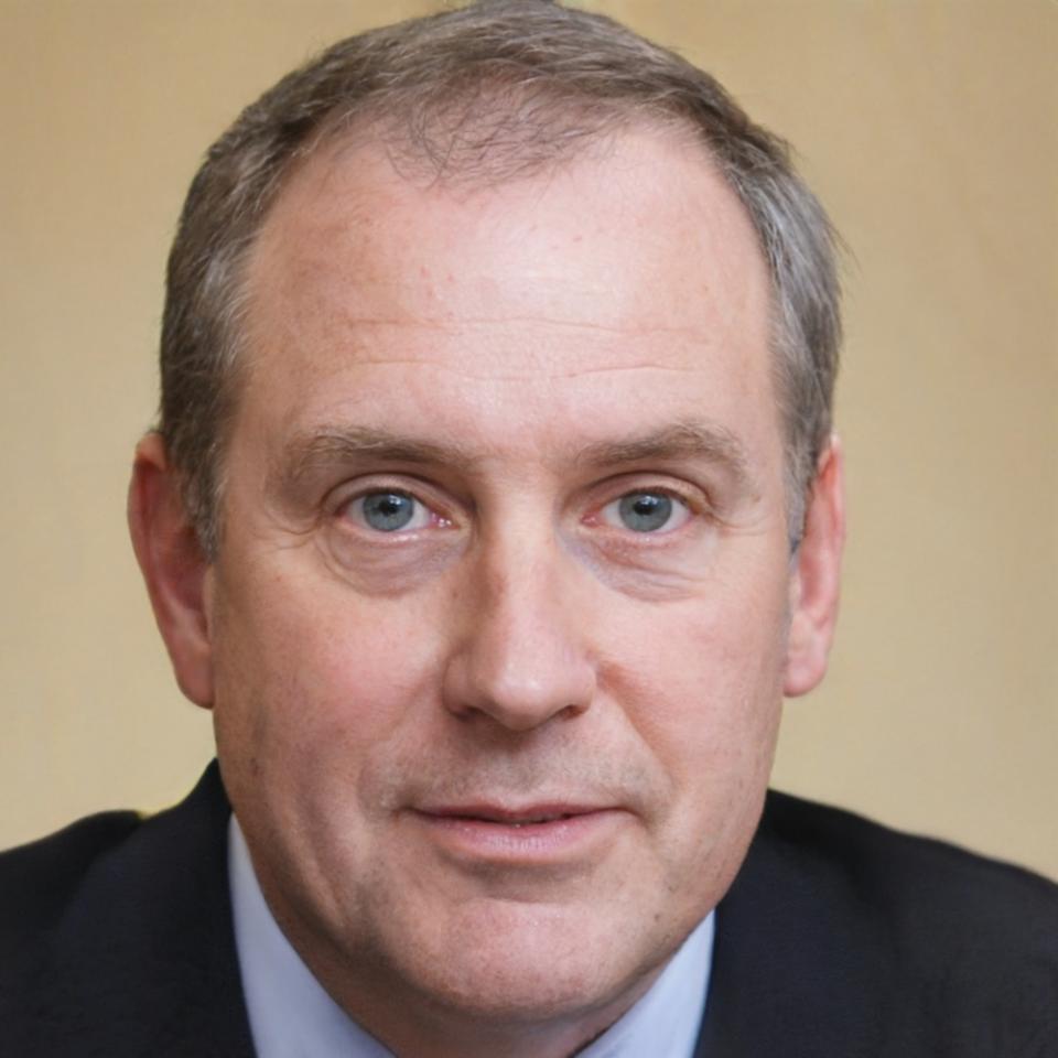 Dr. Marcus Weber, Senior Finanzberater